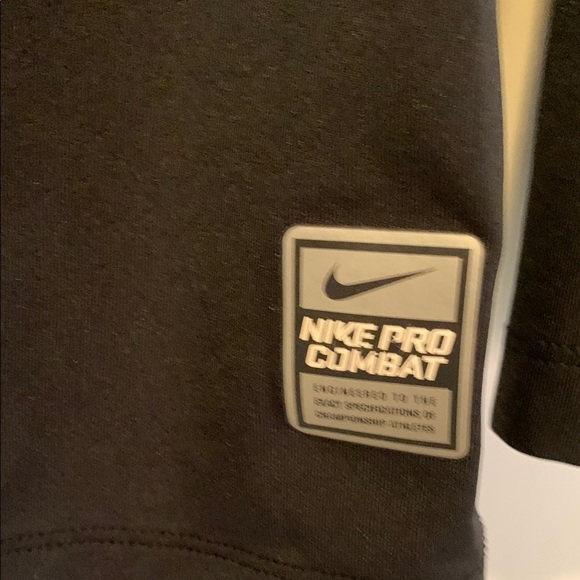 Nike Pro Combat Dri-Fit Black Long Sleeve Shirt Size Small - Picture 4 of 8